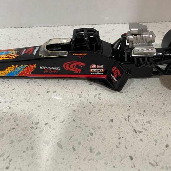 1996 Hasbro 1/24 Diecast NHRA Top Fuel Dragster Don Prudhomme The Snake MBNA - Picture 3 of 11